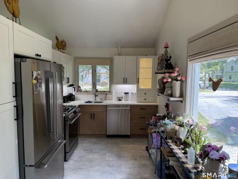 81 Oswegatchie Road Waterford CT 06385