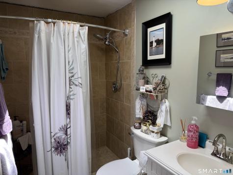81 Oswegatchie Road Waterford CT 06385