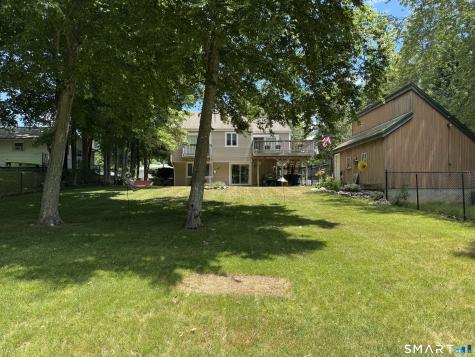 81 Oswegatchie Road Waterford CT 06385