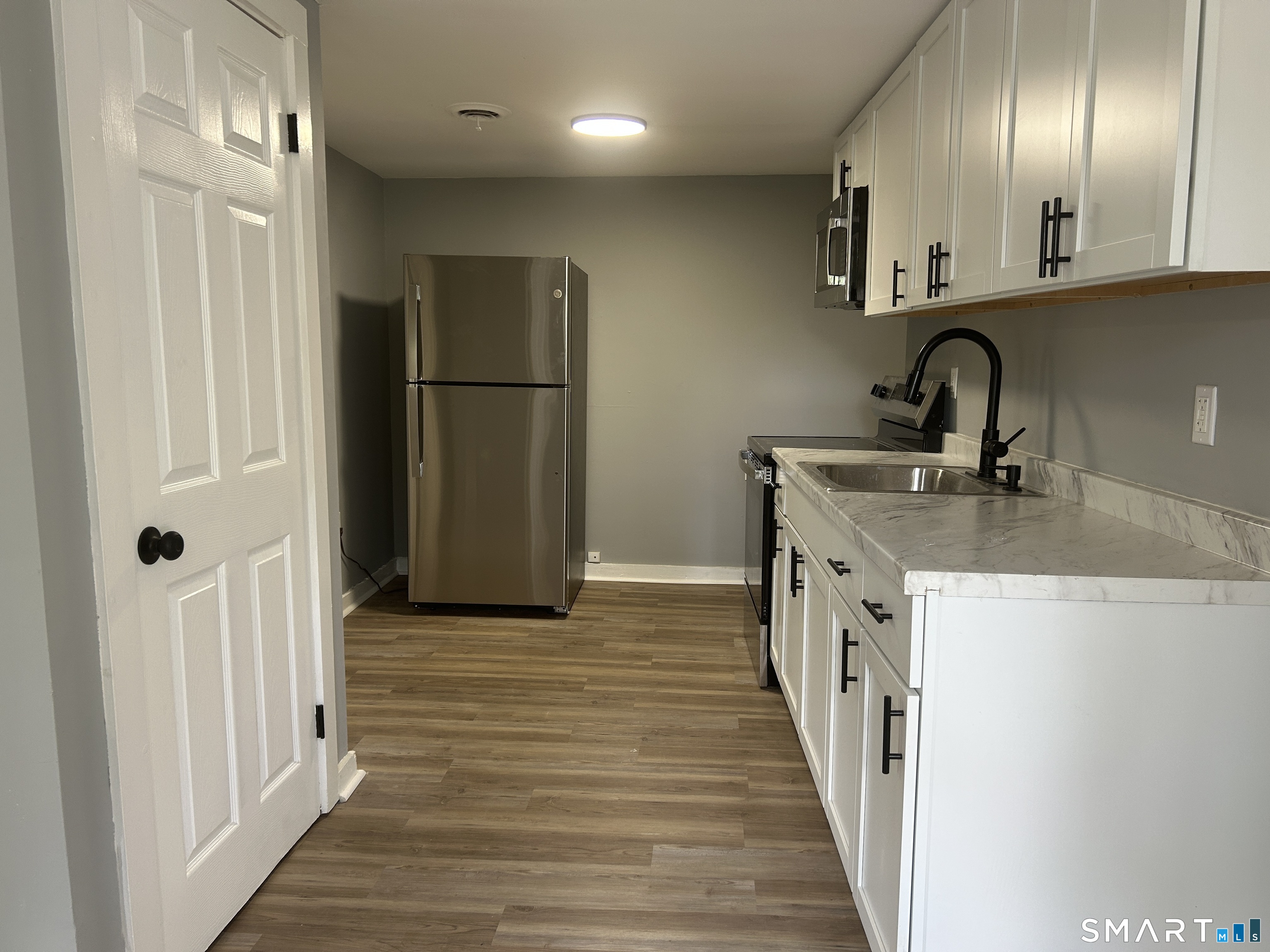 27 North Main Street Norwich CT 06360