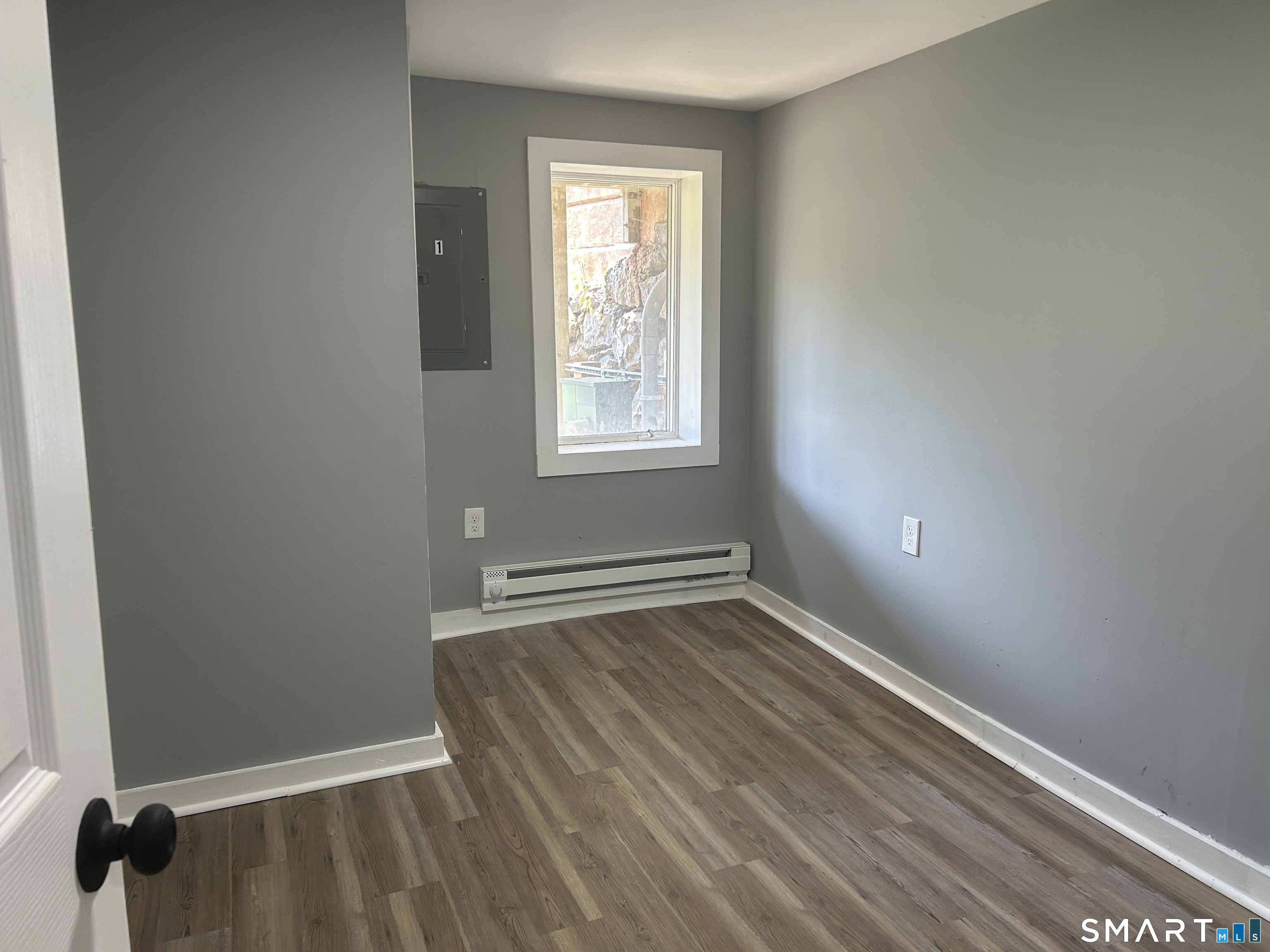 27 North Main Street Norwich CT 06360