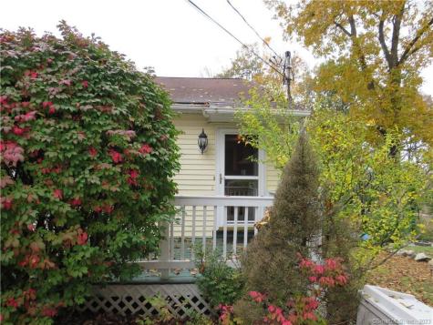 16 Wolfpits Road Bethel CT 06801