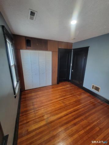 73 Lounsbury Street Waterbury CT 06706