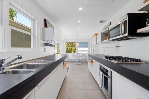 232 Hillspoint Road Westport CT 06880