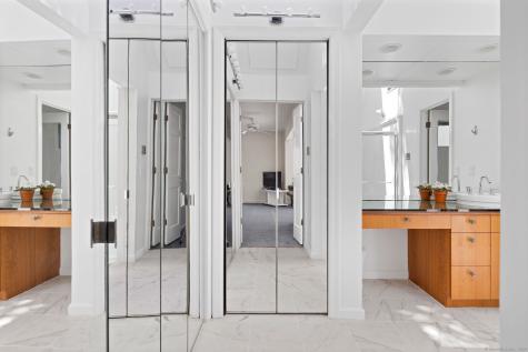 232 Hillspoint Road Westport CT 06880