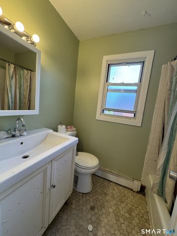 301 Mcgrath Court Stratford CT 06615