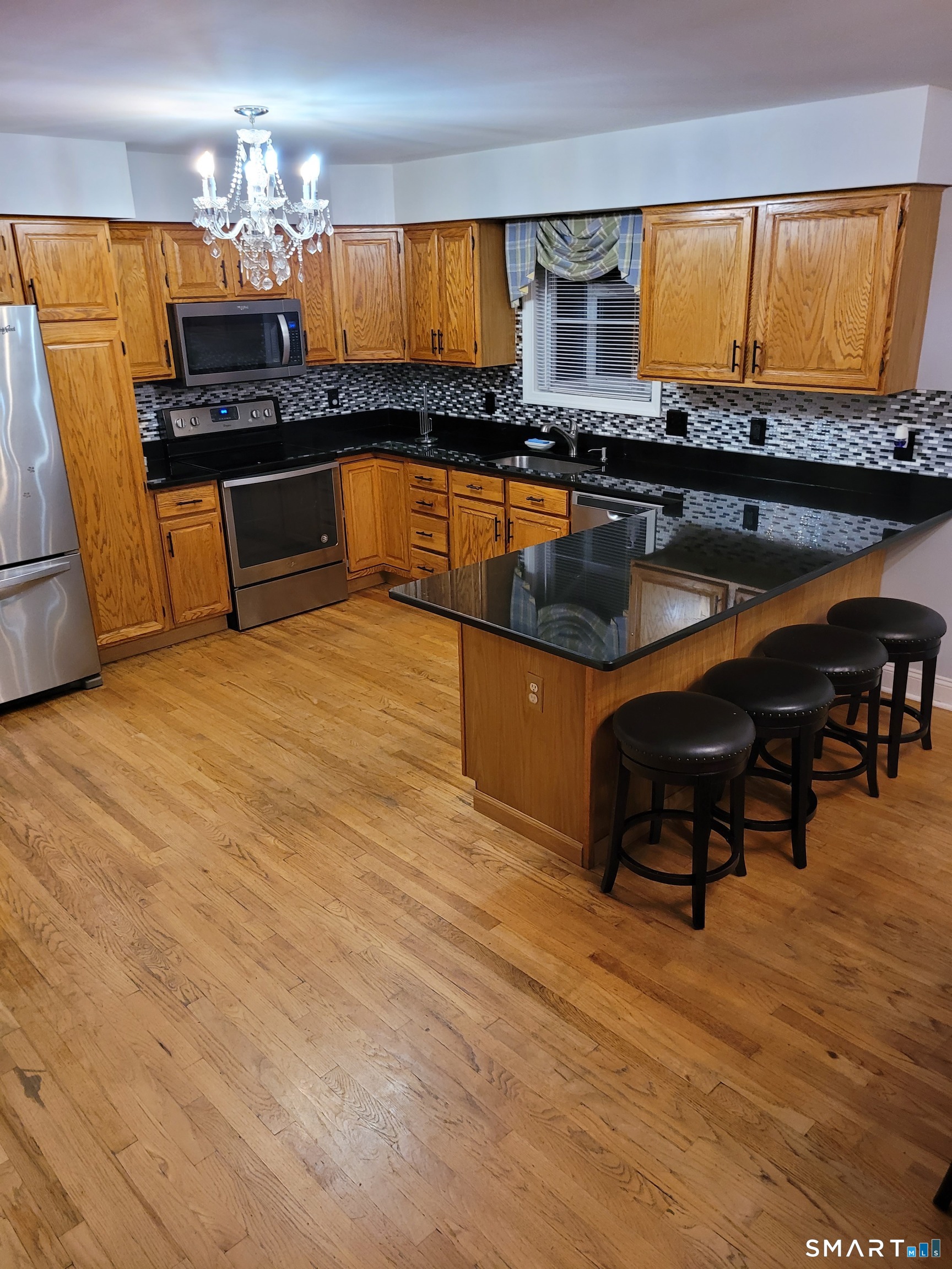 20 Georges Court Waterbury CT 06708