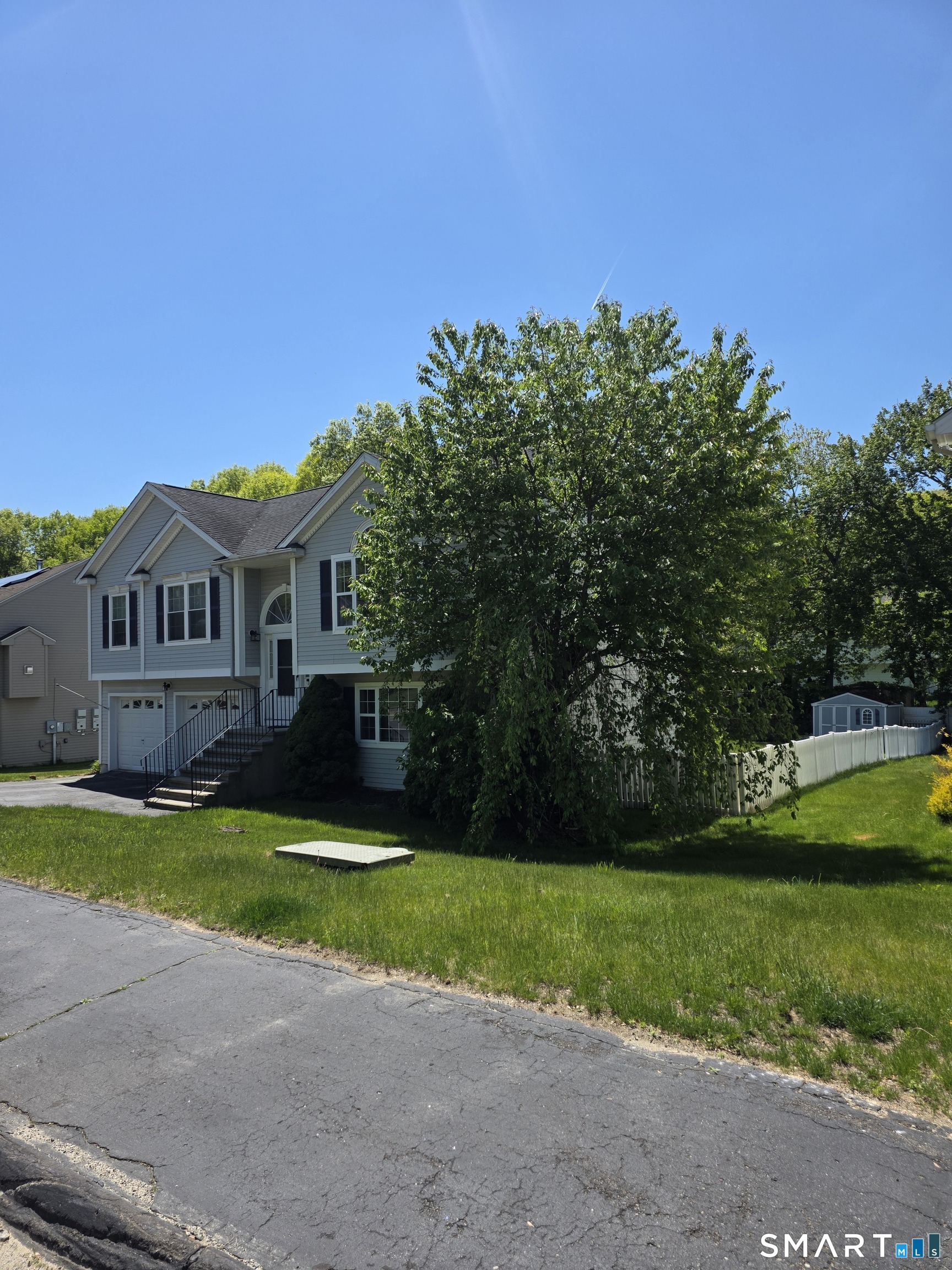 20 Georges Court Waterbury CT 06708