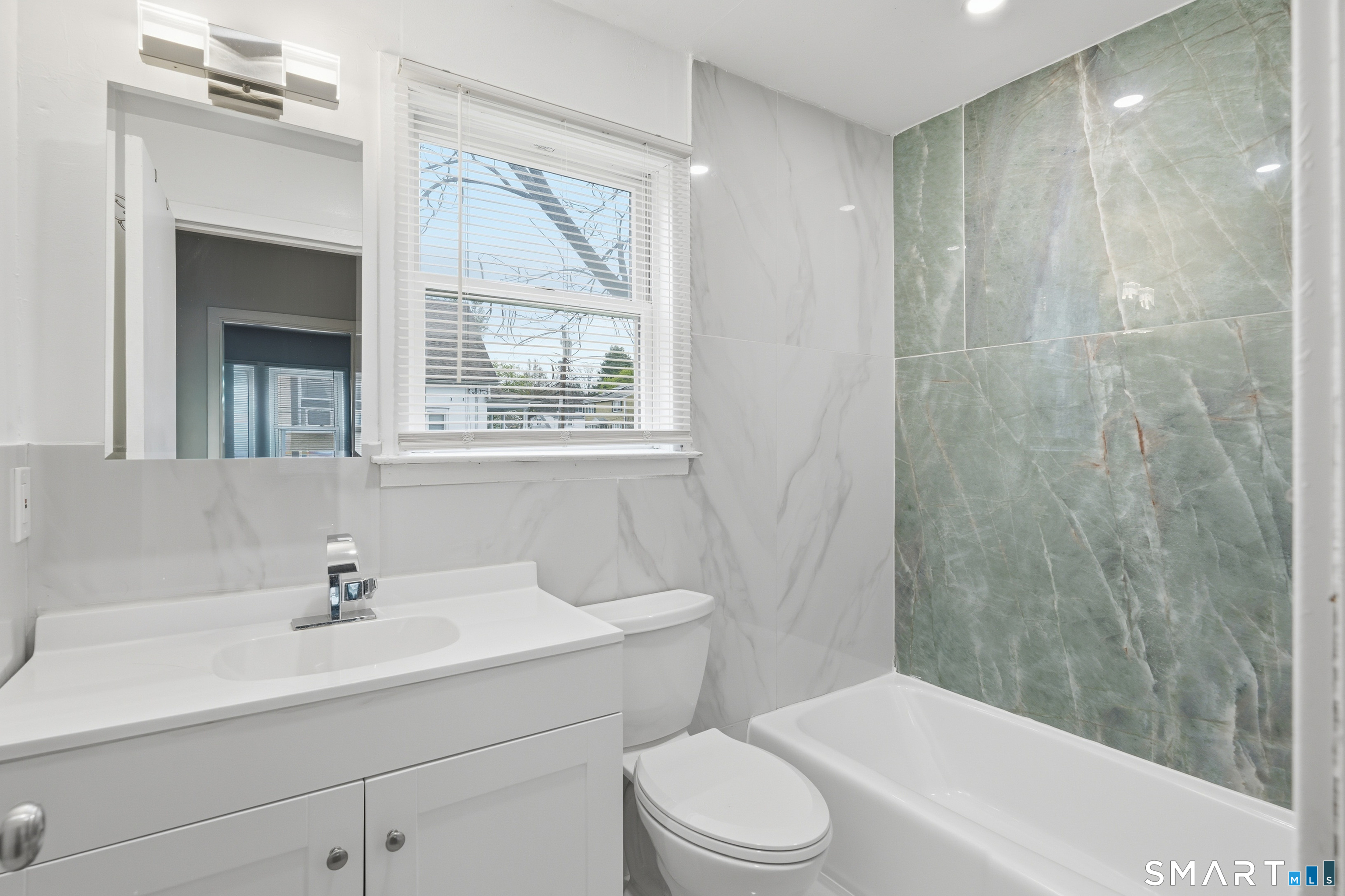 24 Hollow Wood Lane Greenwich CT 06831