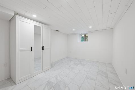 24 Hollow Wood Lane Greenwich CT 06831