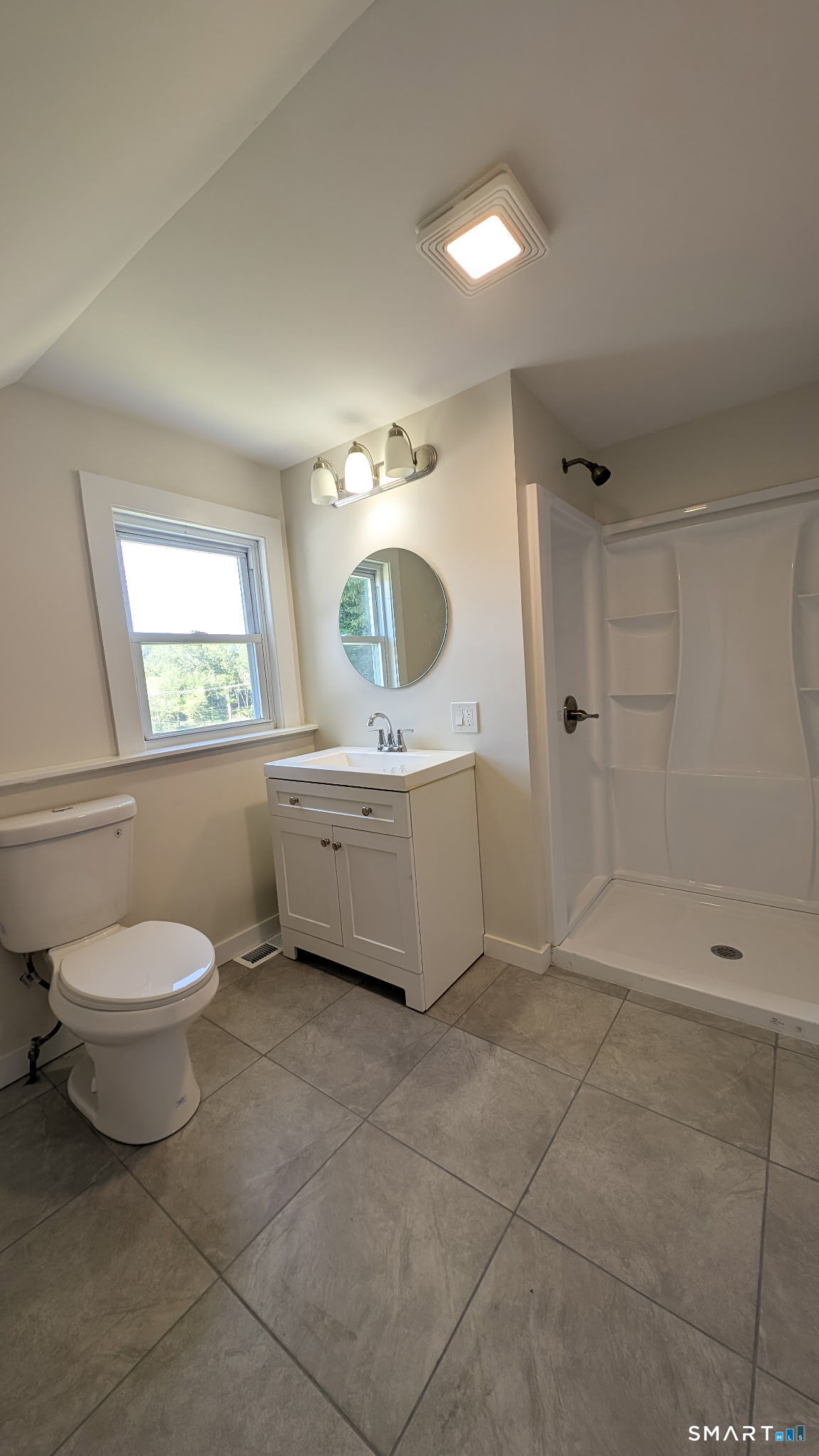 292 Old Colchester Road Montville CT 06382