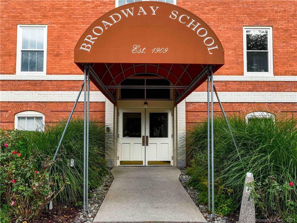 6 School Street Stonington CT 06355