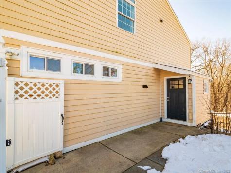 107 Black Rock Turnpike Redding CT 06896