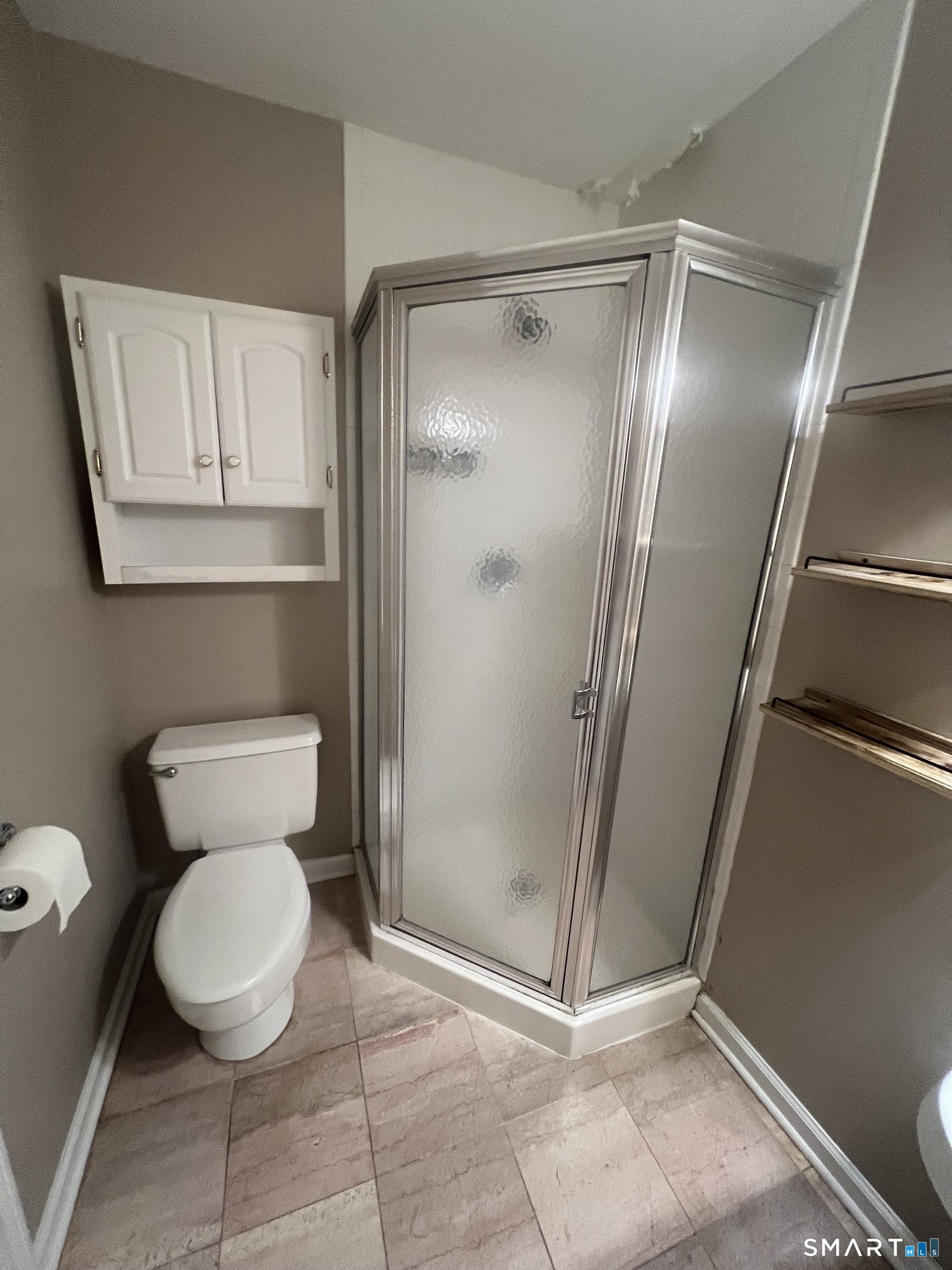4 Manorwood Drive Branford CT 06405