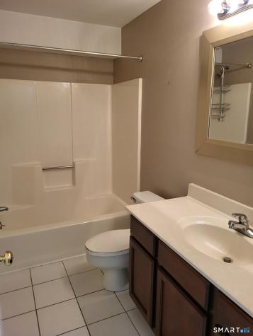 4 Manorwood Drive Branford CT 06405