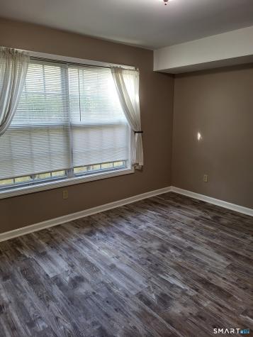 4 Manorwood Drive Branford CT 06405