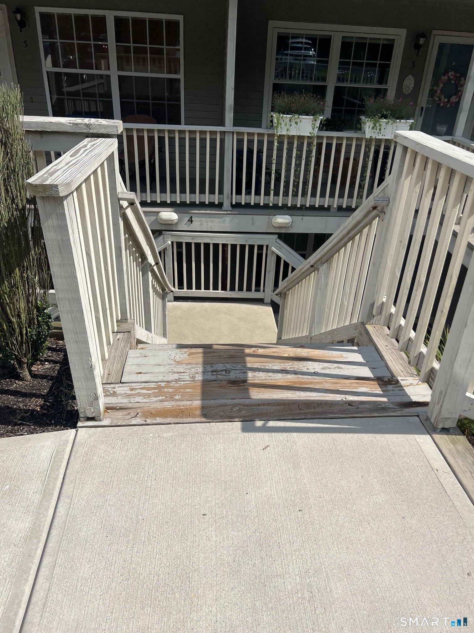 4 Manorwood Drive Branford CT 06405