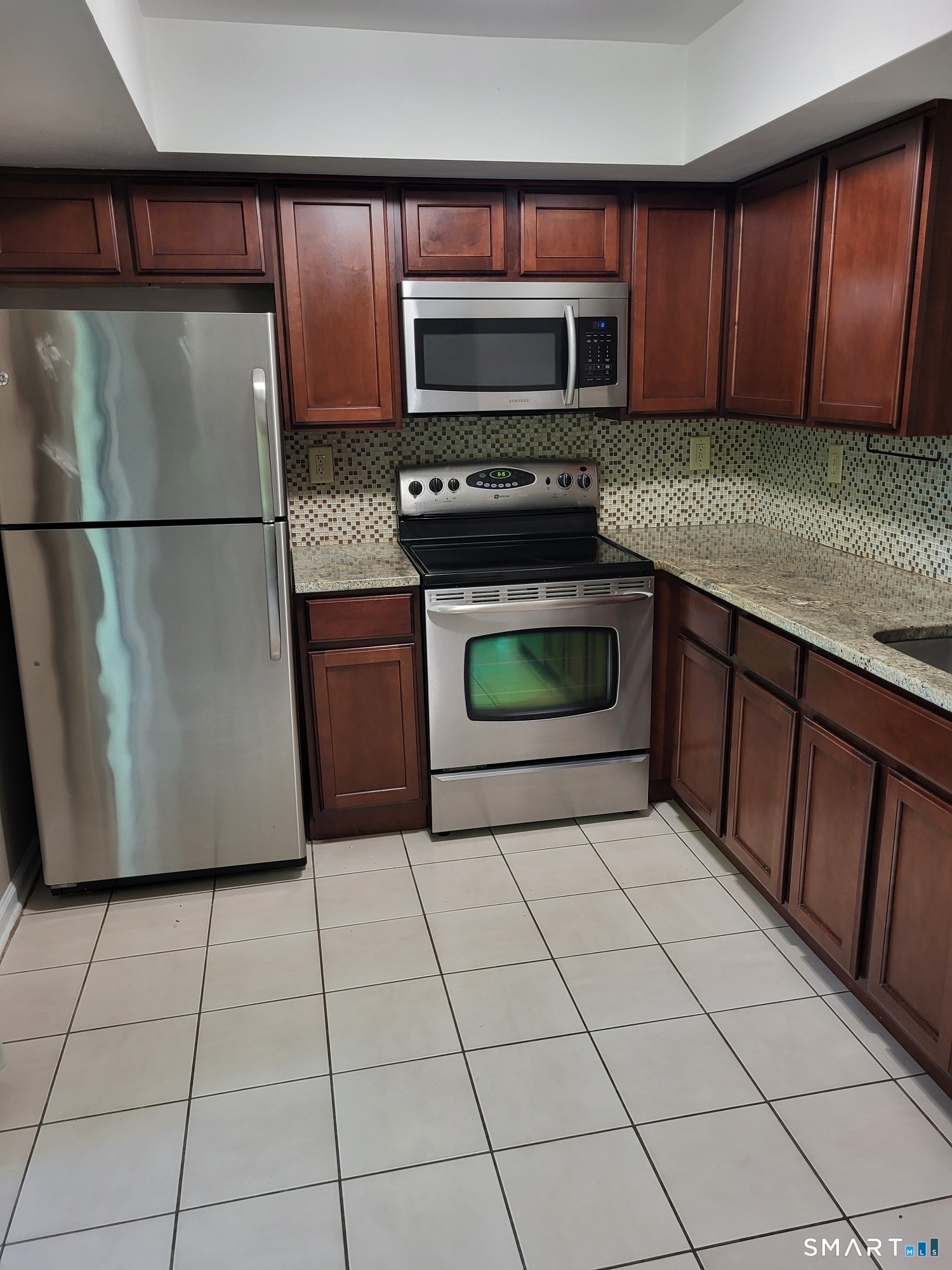 4 Manorwood Drive Branford CT 06405