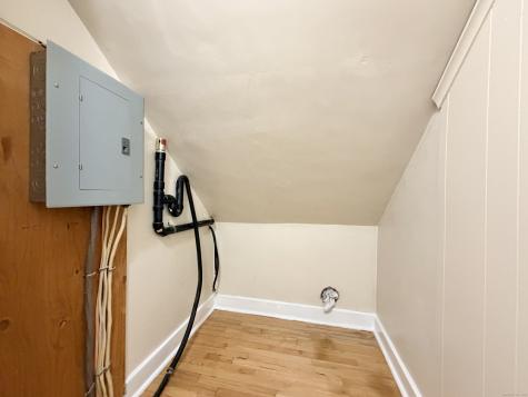 12 Clark Lane Waterford CT 06385