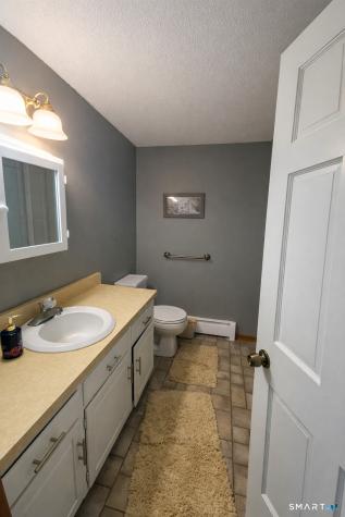 51 Riverside Drive South Windsor CT 06074