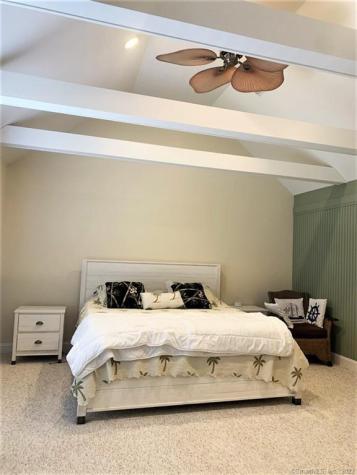 17 Spring Glen Road East Lyme CT 06357