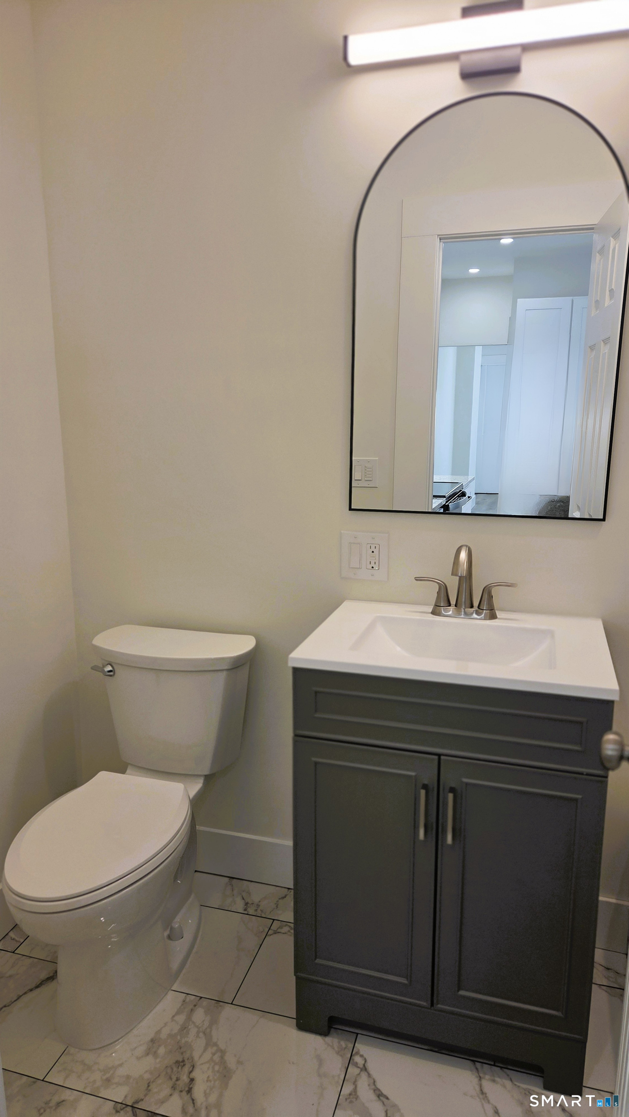 14 Meadow Street Ansonia CT 06401
