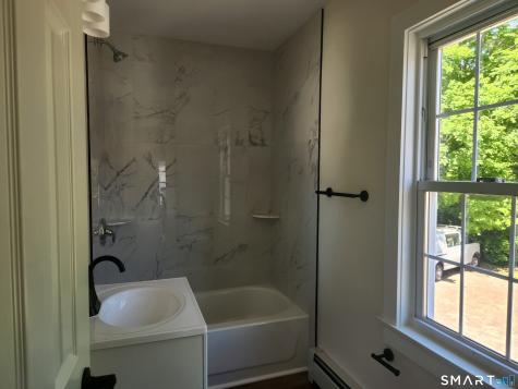 82 State Street Guilford CT 06437