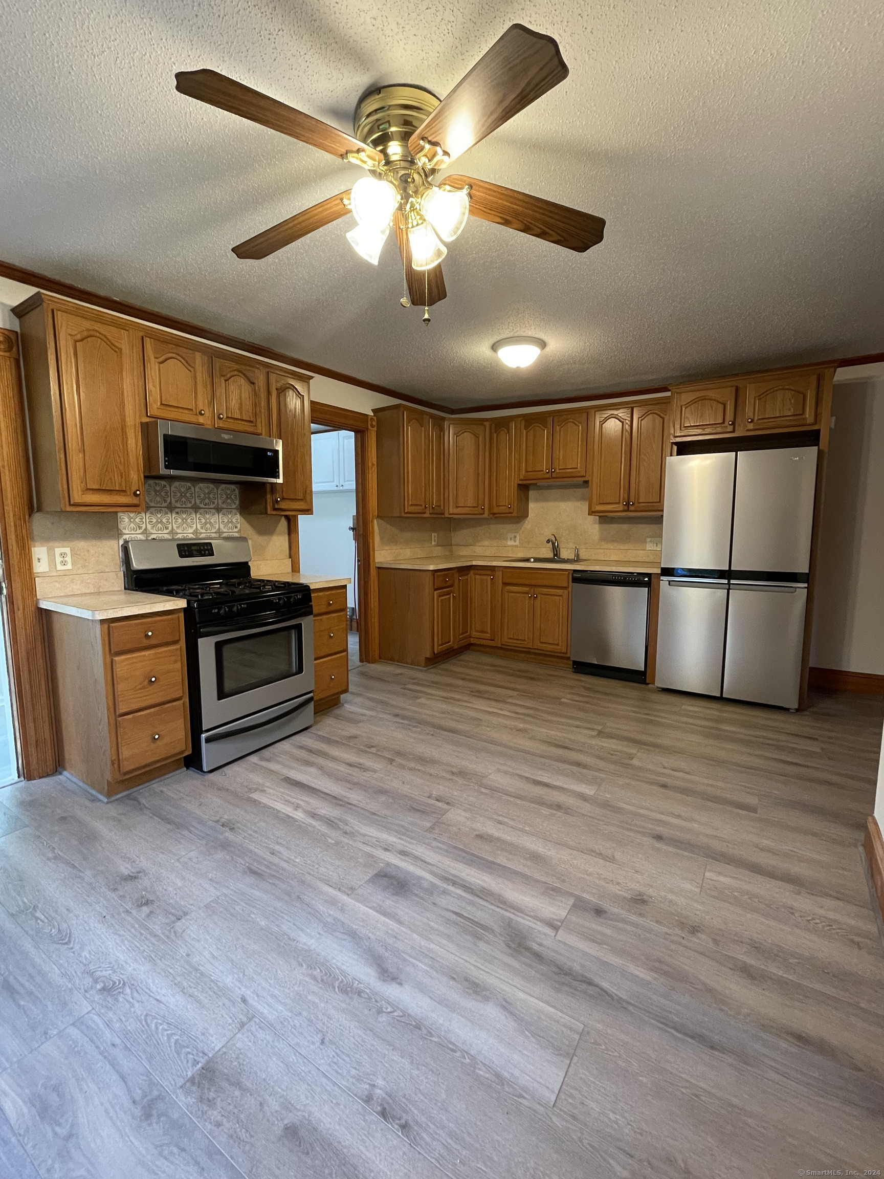 51 Hamlin Street Manchester CT 06040