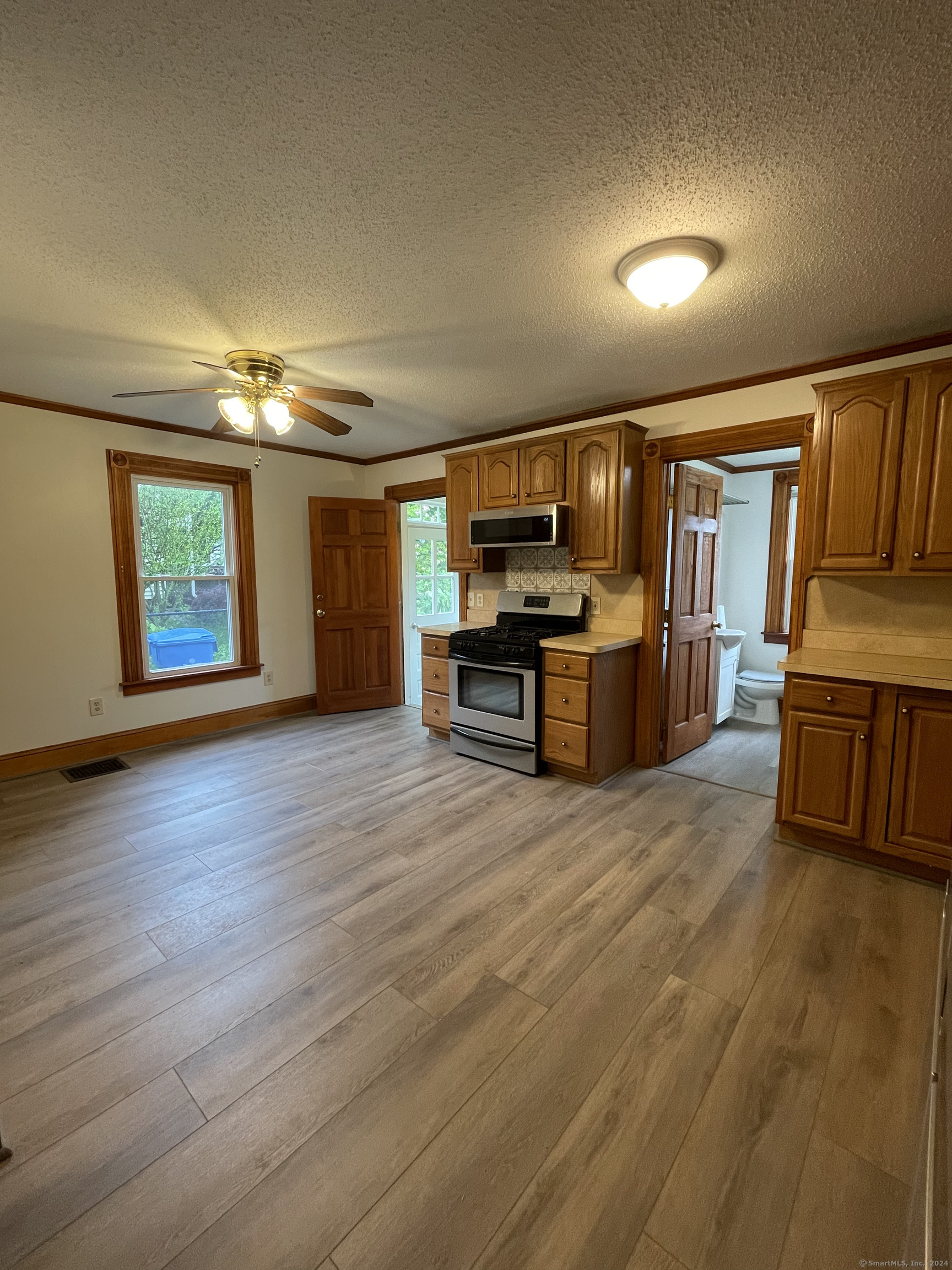 51 Hamlin Street Manchester CT 06040