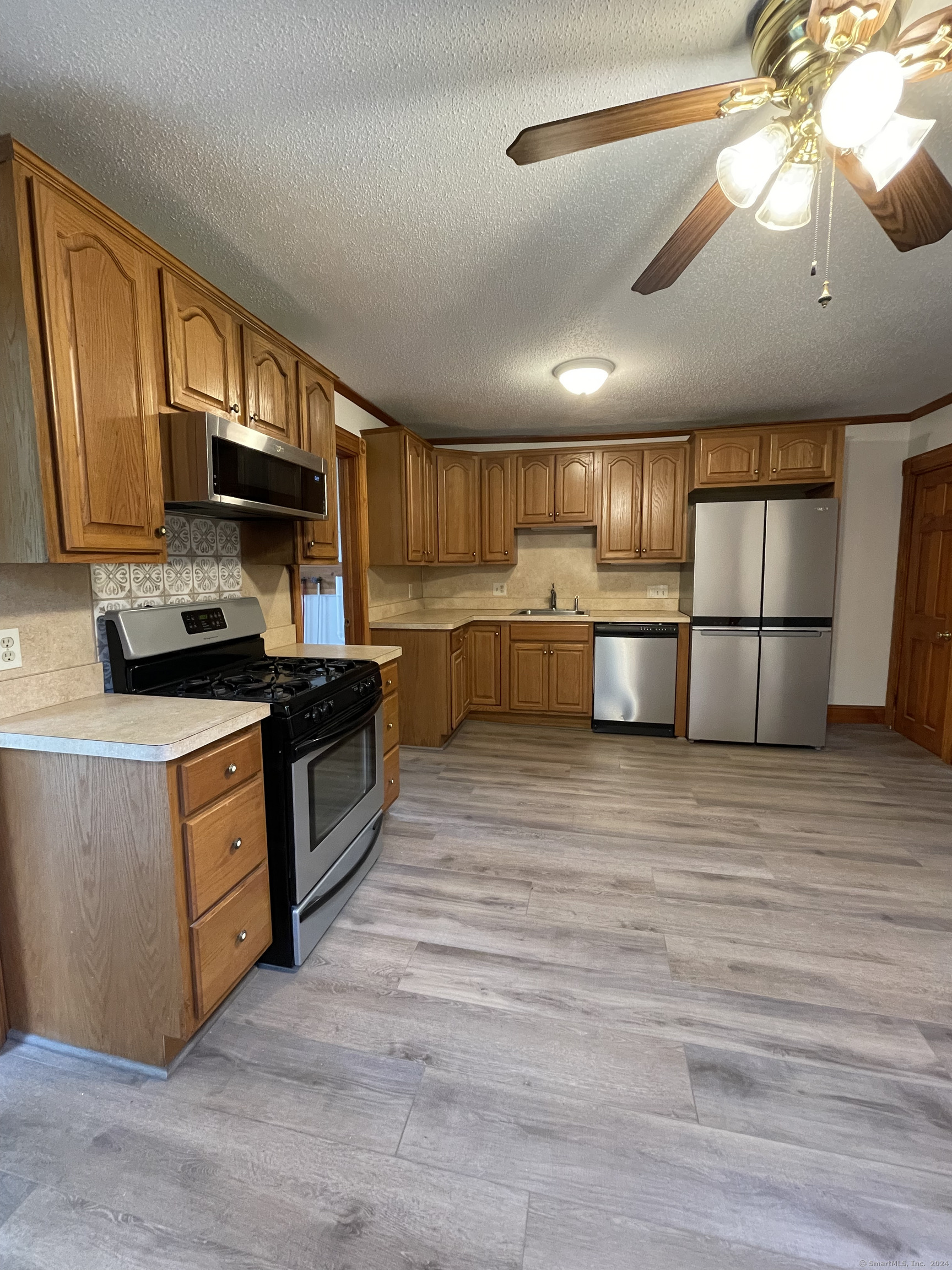51 Hamlin Street Manchester CT 06040