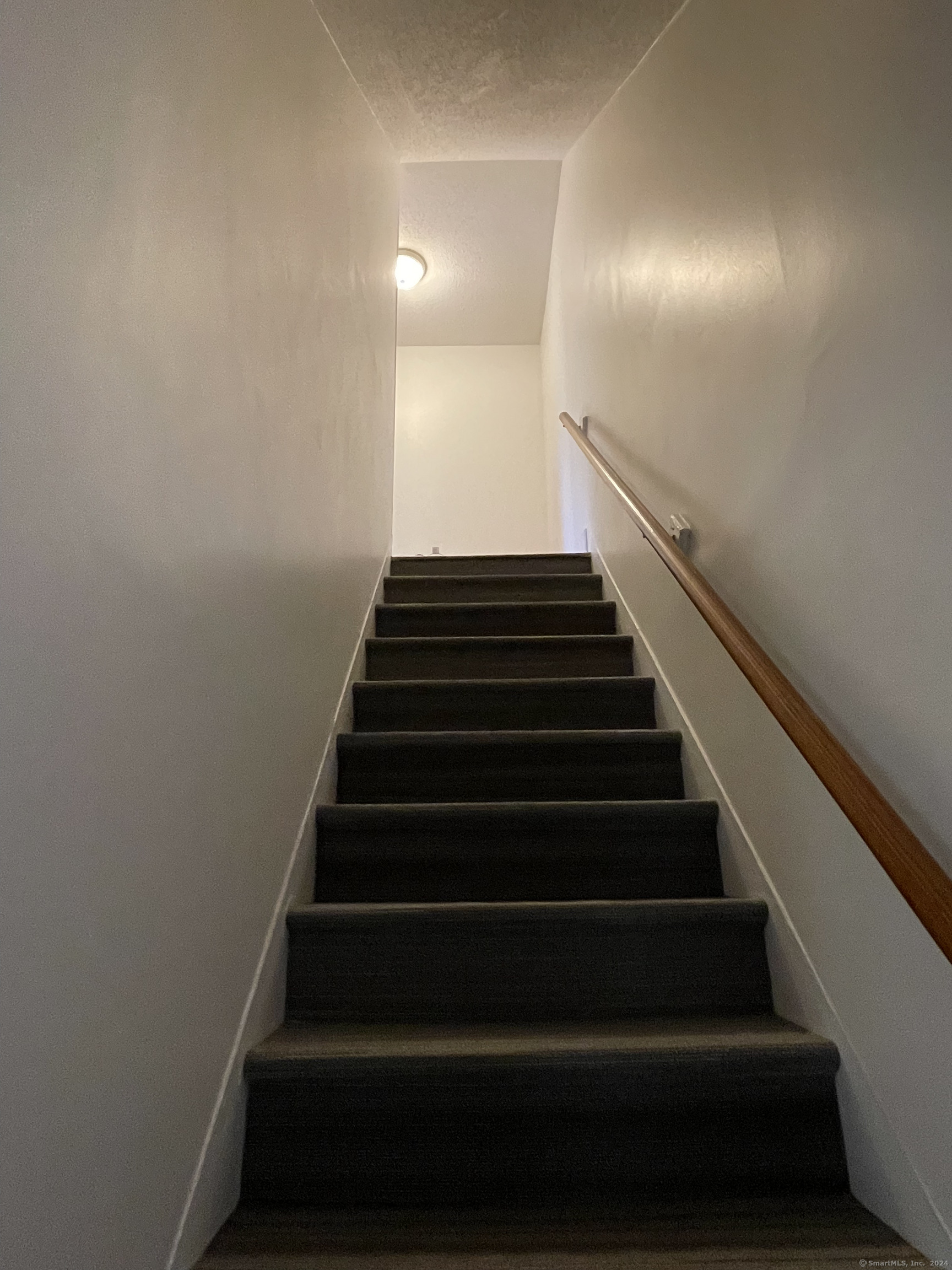 51 Hamlin Street Manchester CT 06040
