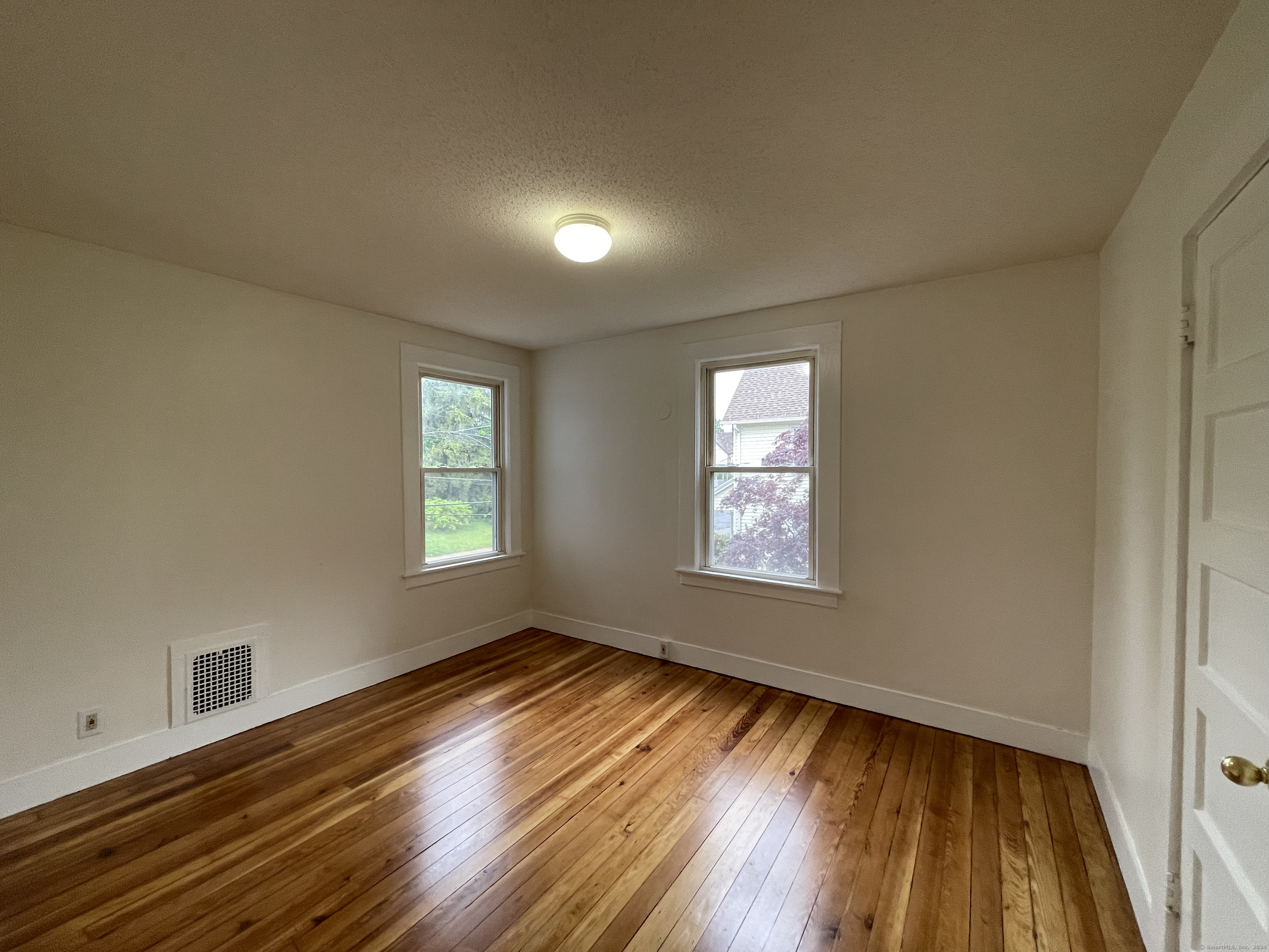 51 Hamlin Street Manchester CT 06040
