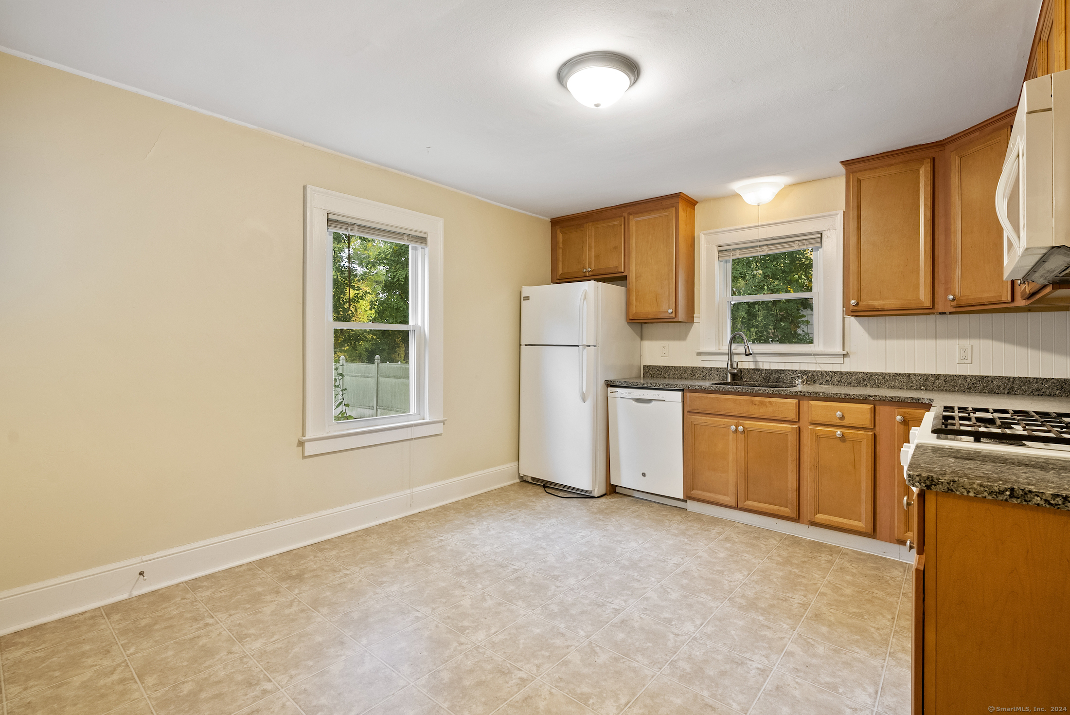 148 Woodrow Street West Hartford CT 06107