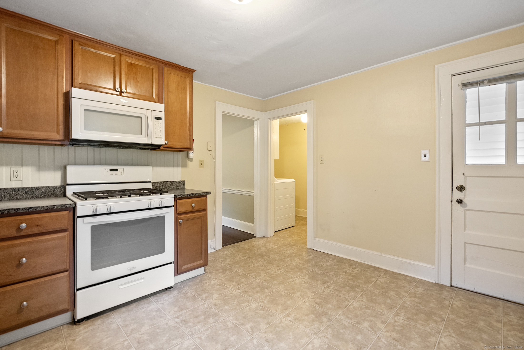 148 Woodrow Street West Hartford CT 06107