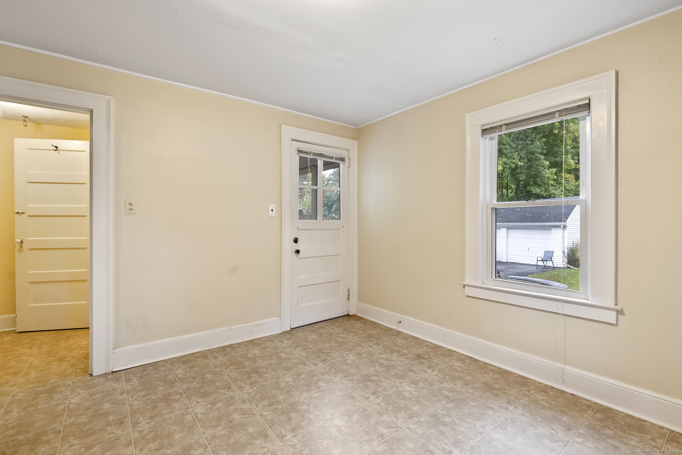 148 Woodrow Street West Hartford CT 06107