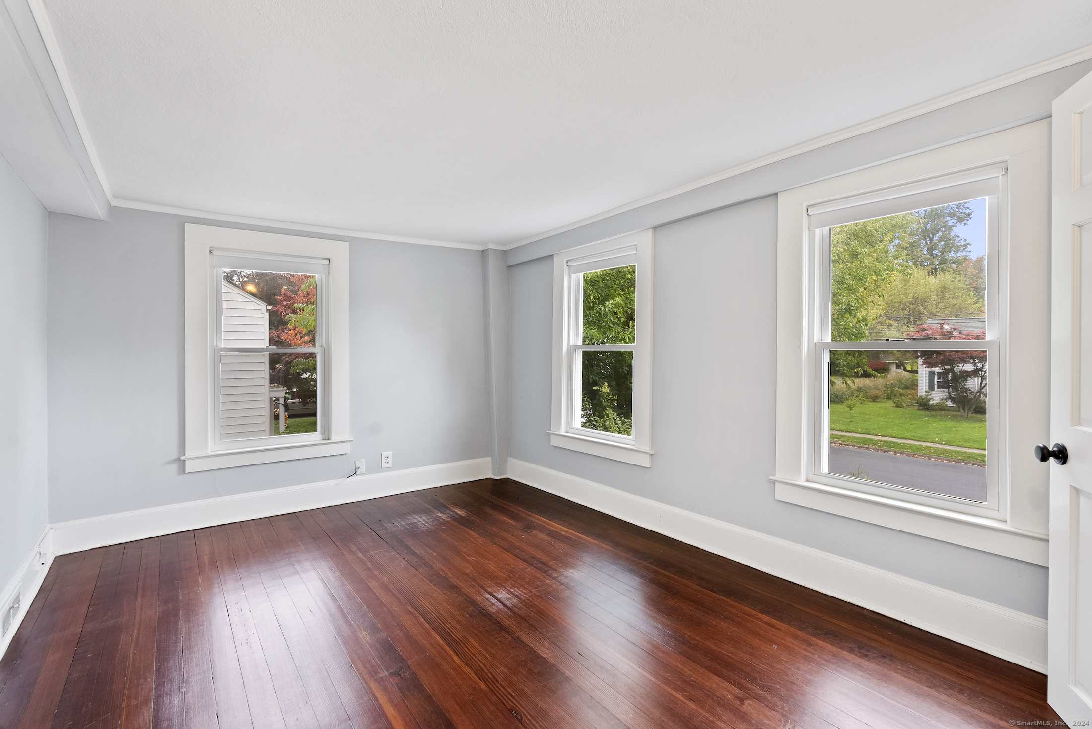 148 Woodrow Street West Hartford CT 06107