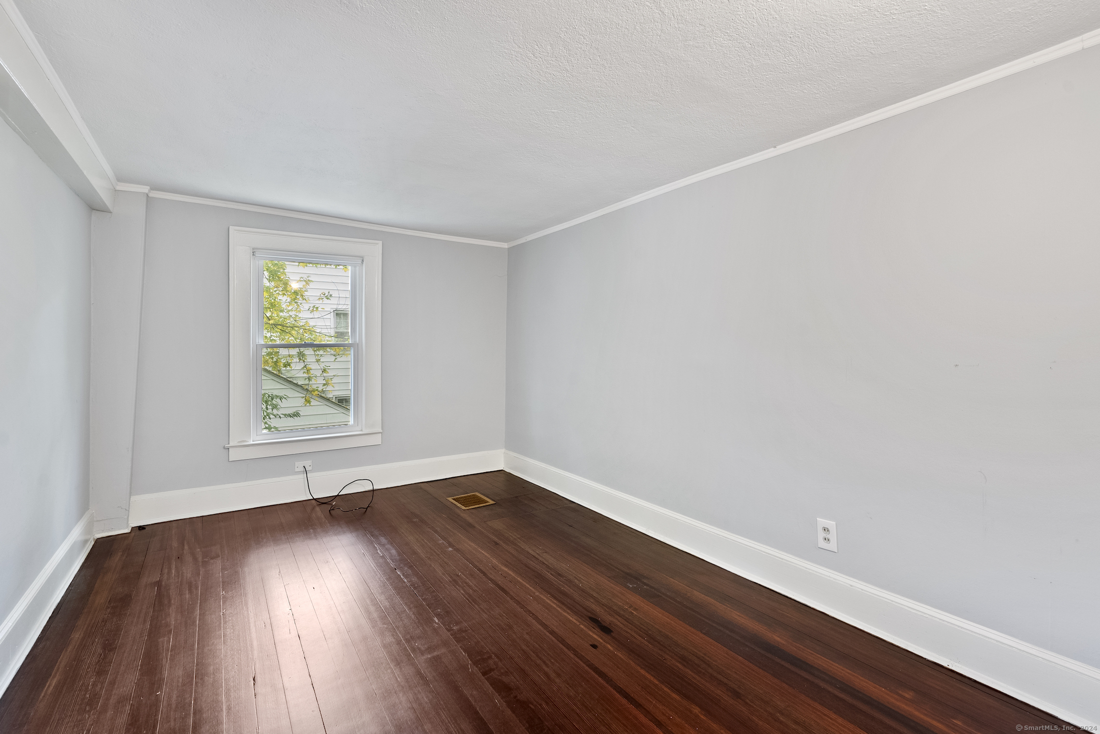 148 Woodrow Street West Hartford CT 06107
