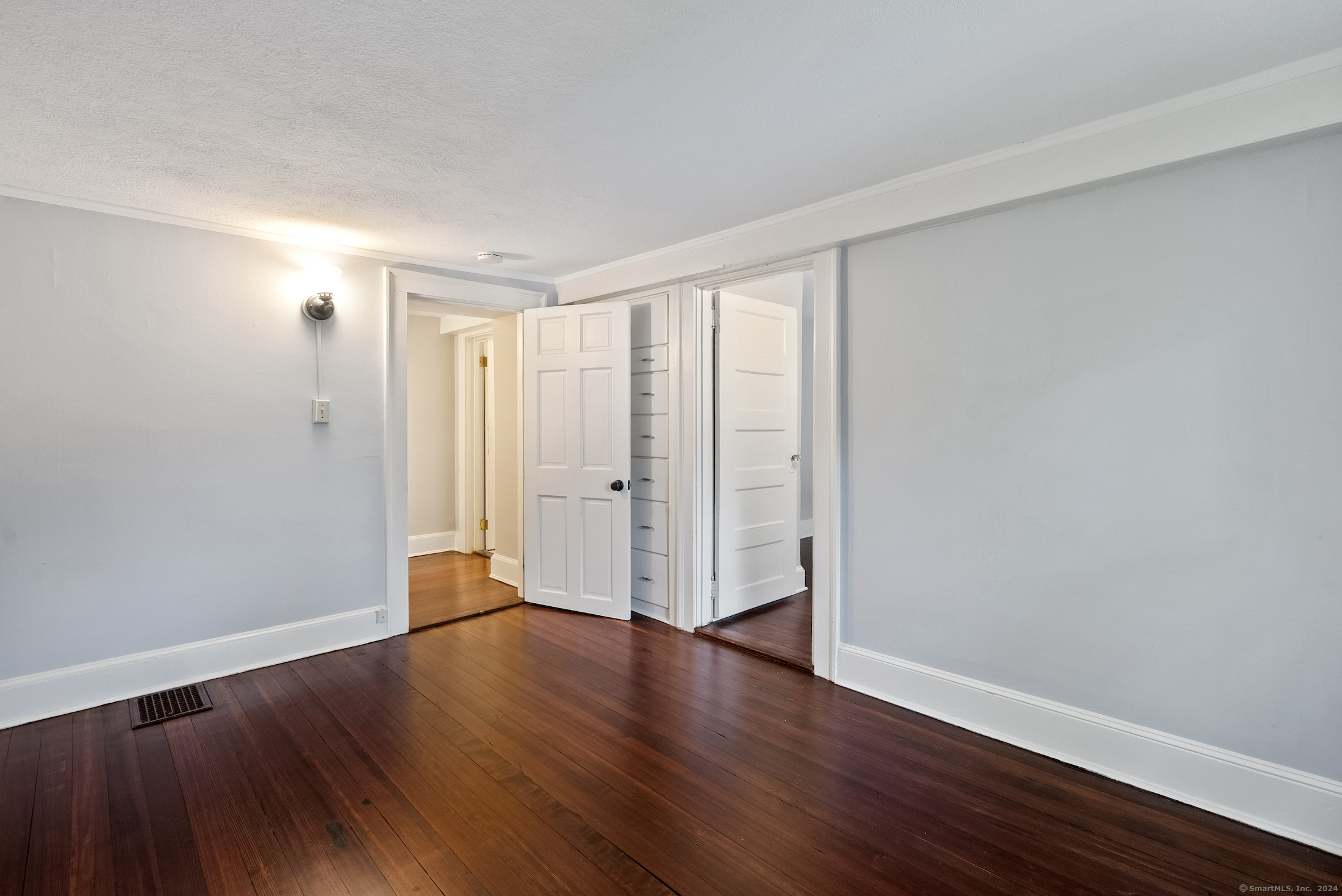 148 Woodrow Street West Hartford CT 06107