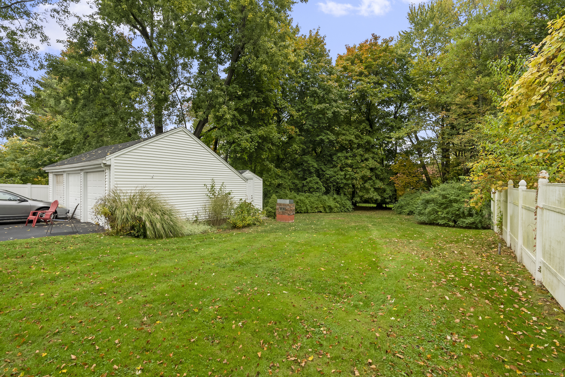 148 Woodrow Street West Hartford CT 06107