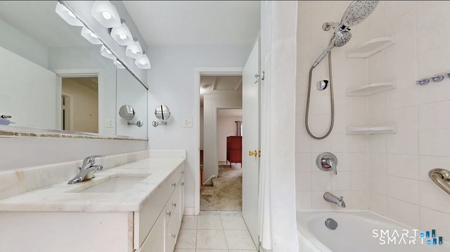 85 Salem Walk Milford CT 06460