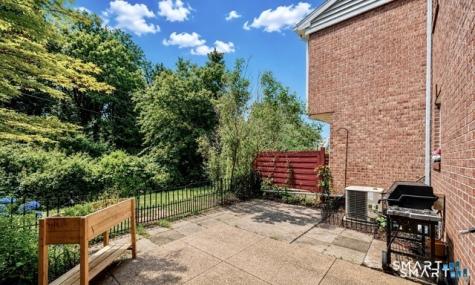 85 Salem Walk Milford CT 06460