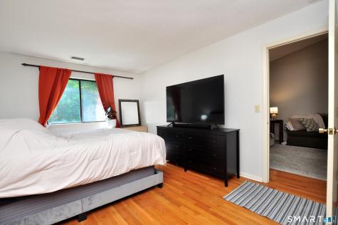 30 Simsbury Landing Simsbury CT 06070