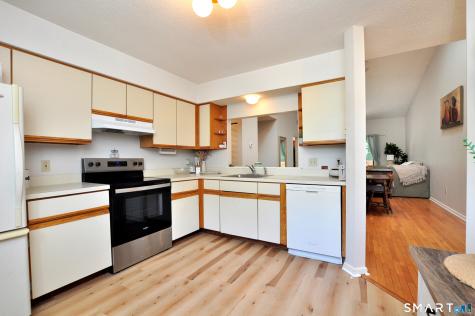 30 Simsbury Landing Simsbury CT 06070