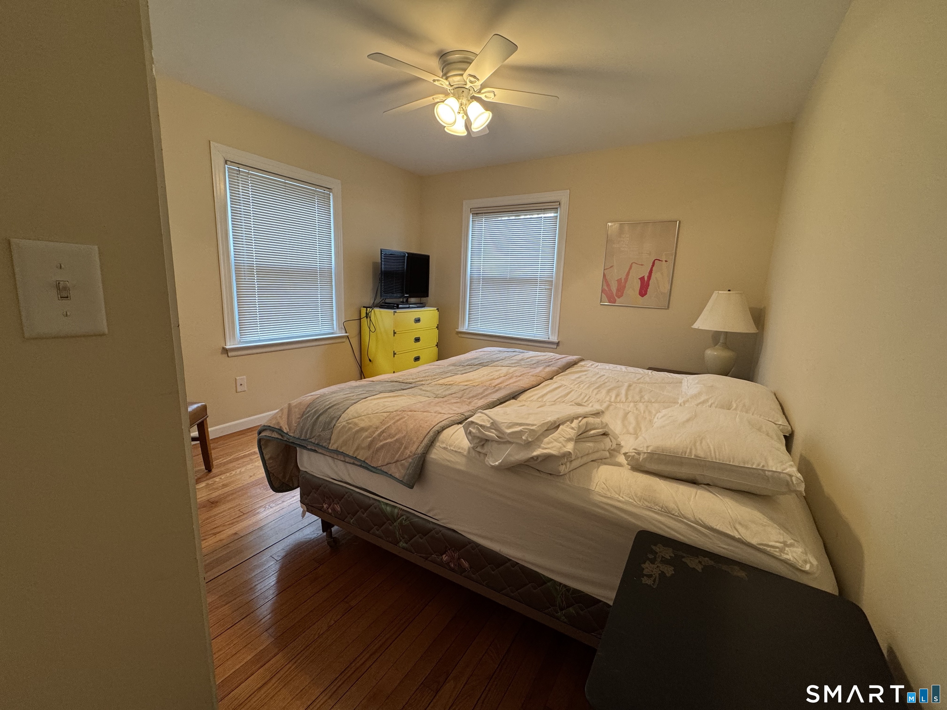 42 Parkway South New London CT 06320