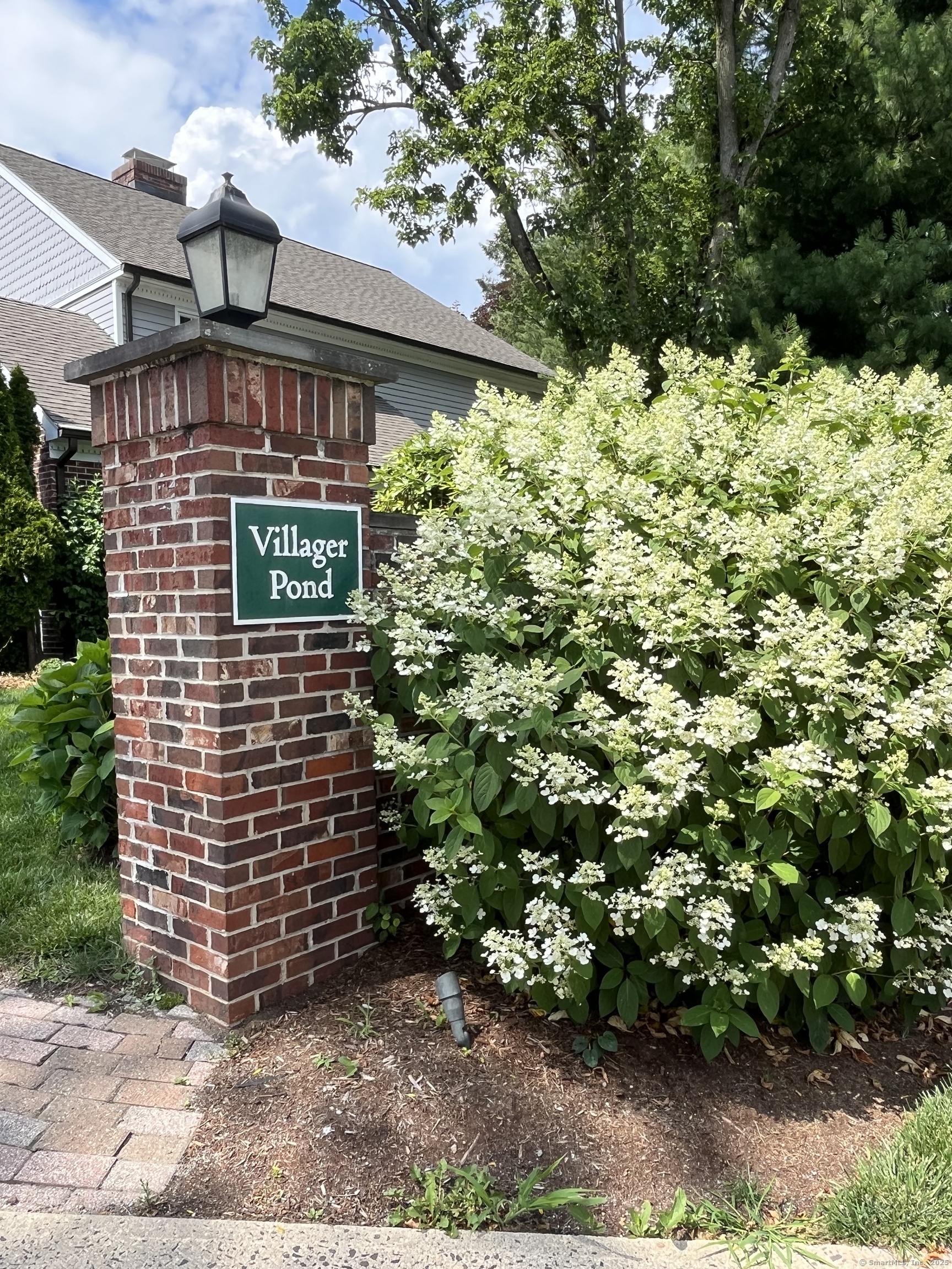 11 Pond Lane Darien CT 06820