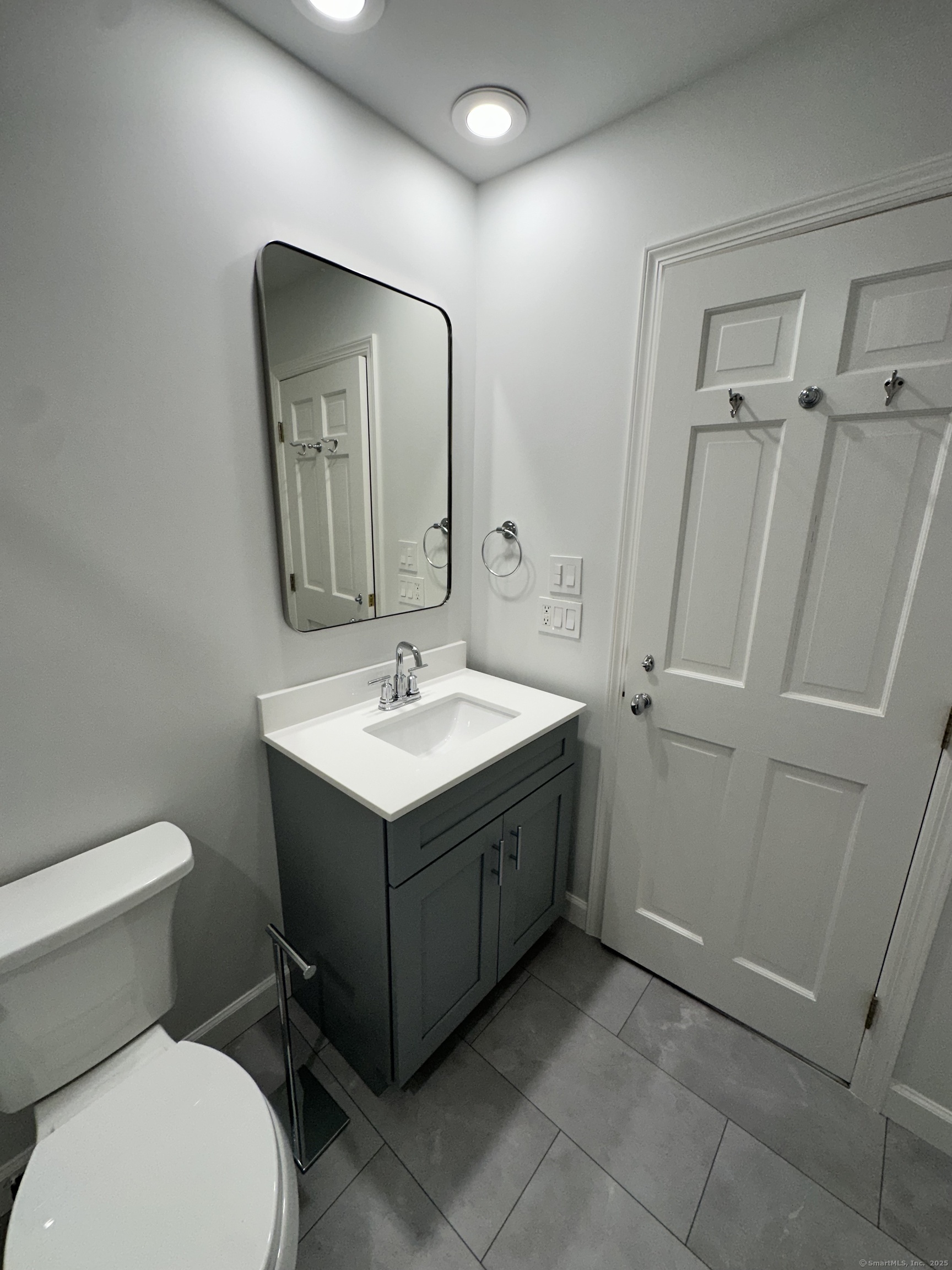 11 Pond Lane Darien CT 06820
