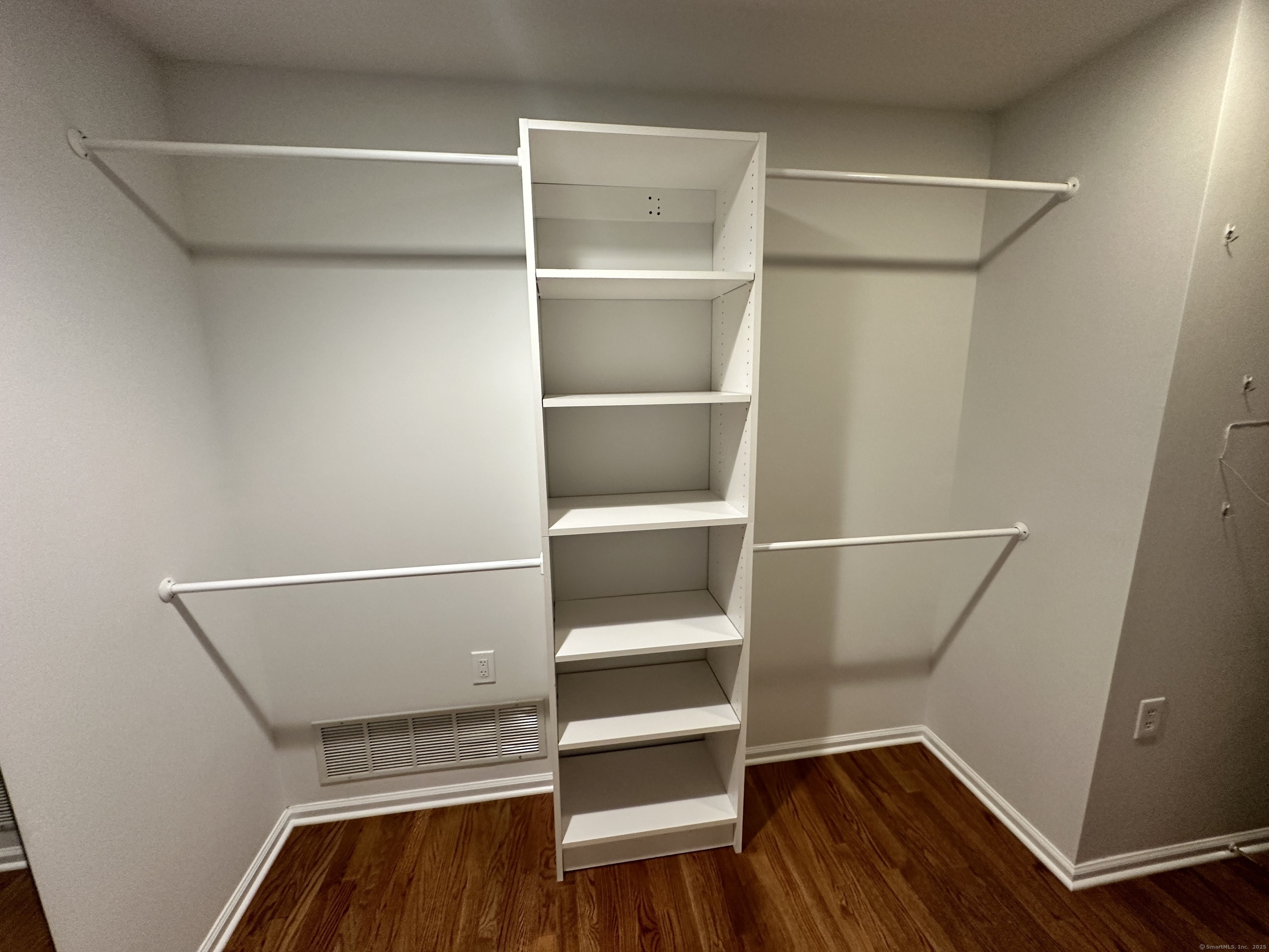 11 Pond Lane Darien CT 06820