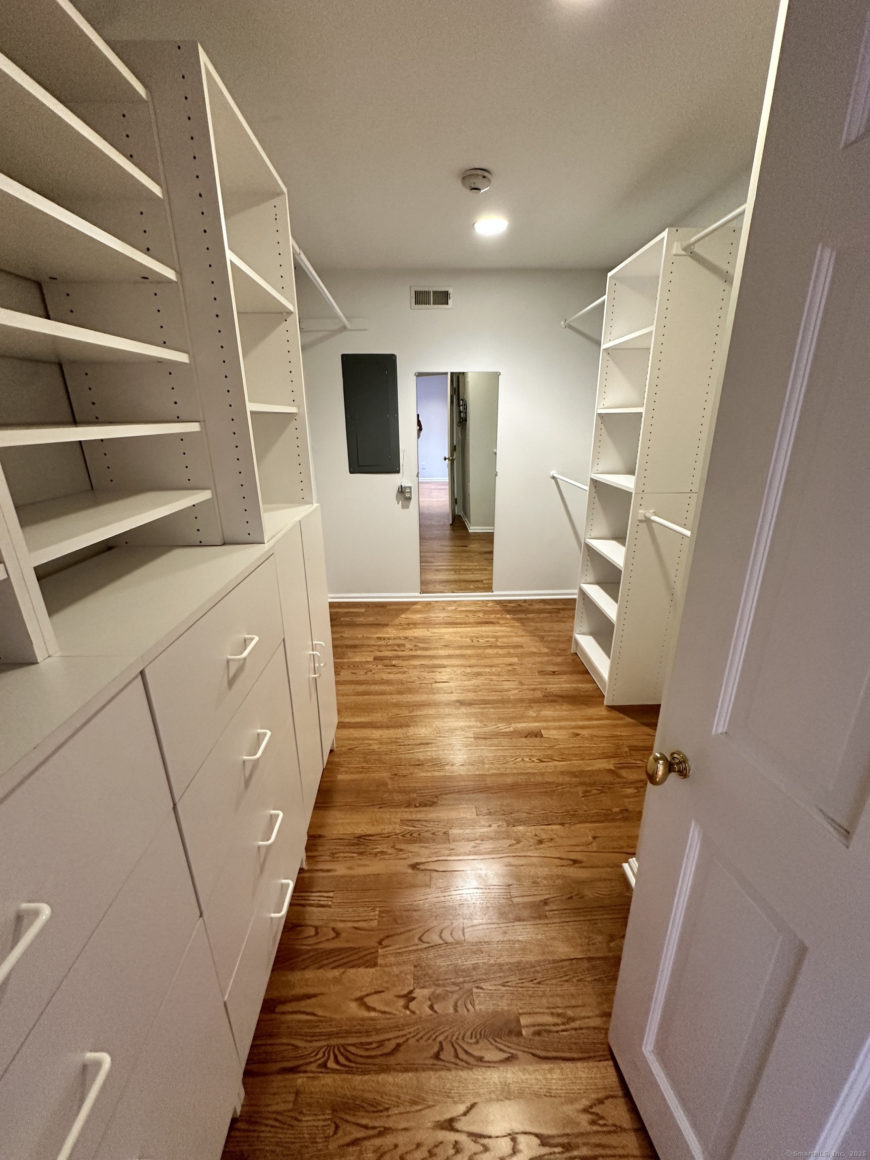 11 Pond Lane Darien CT 06820