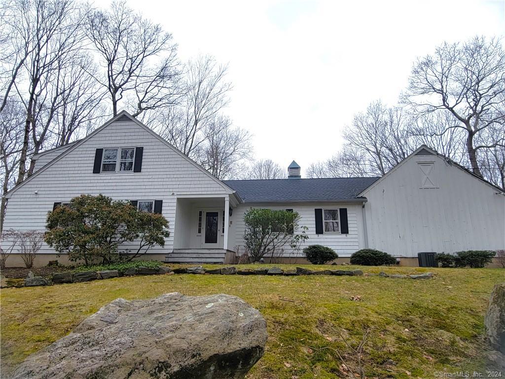 86 Pequot Lane New Canaan CT 06840