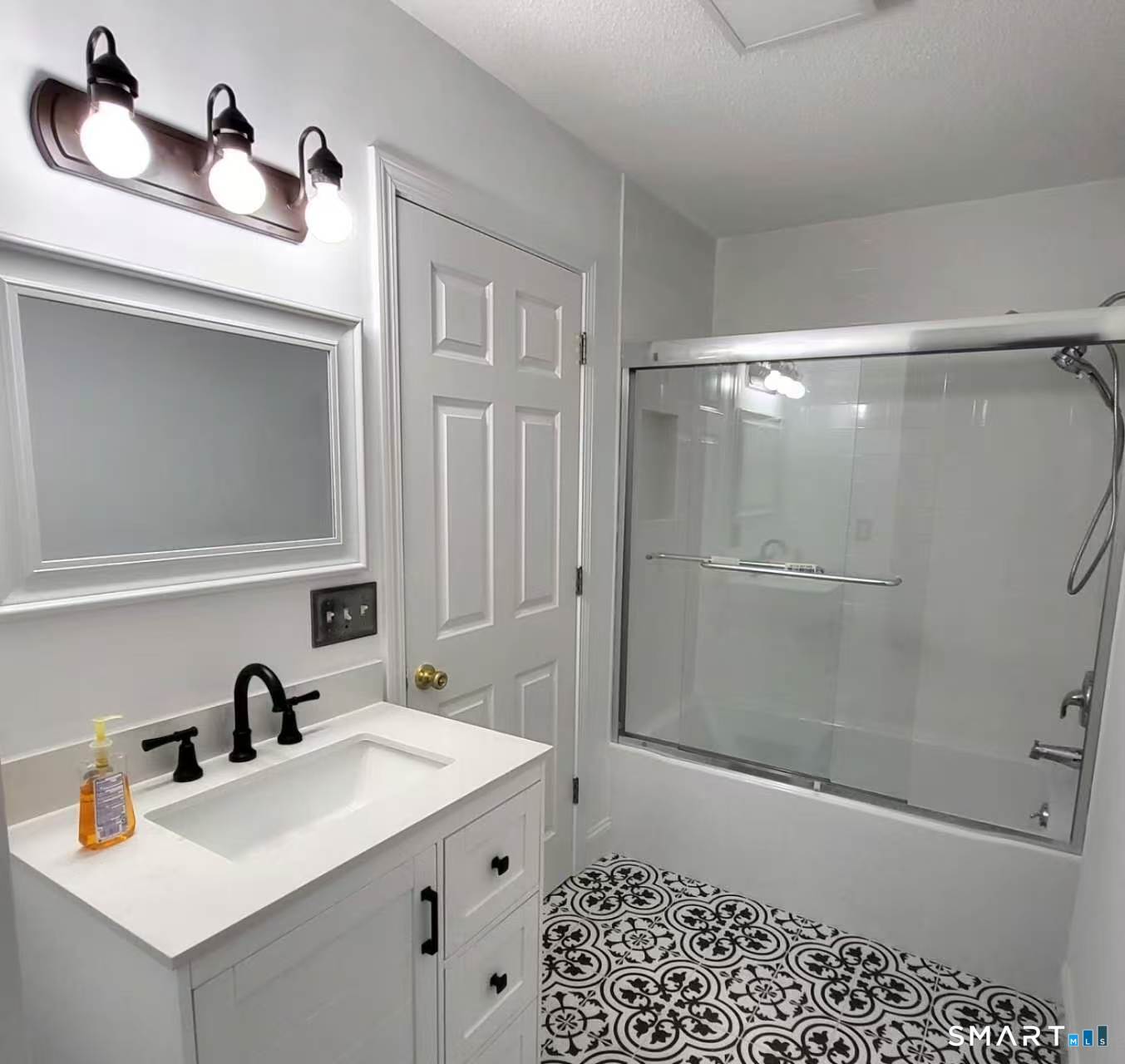 374 Stevenson Road New Haven CT 06515